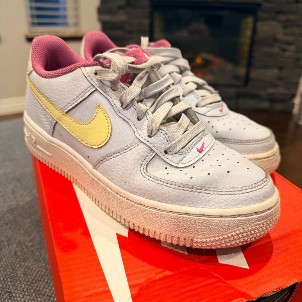 Nike AIR White Sneakers with Pink and Yellow Accents
